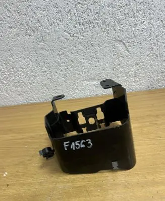 Land Rover Range Rover Evoque L538 Fuel filter bracket/mount holder GJ329D202AB F1563