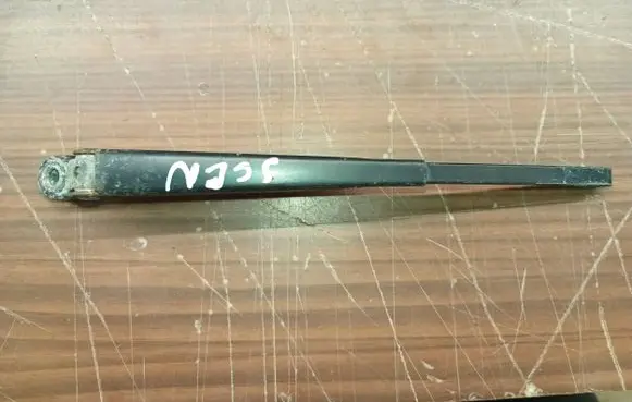 Renault Scenic I Rear wiper blade arm 