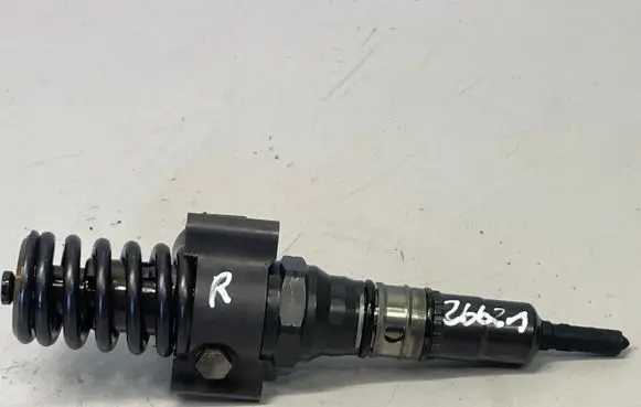 Audi A4 S4 B7 8E 8H Fuel injector 03G130073G