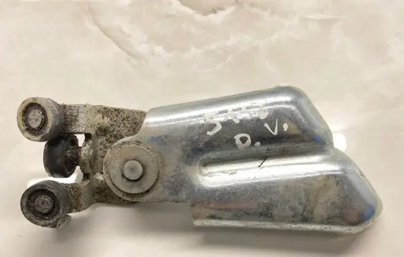 Fiat Ducato Sliding door lower roller guide/hinge Nocode