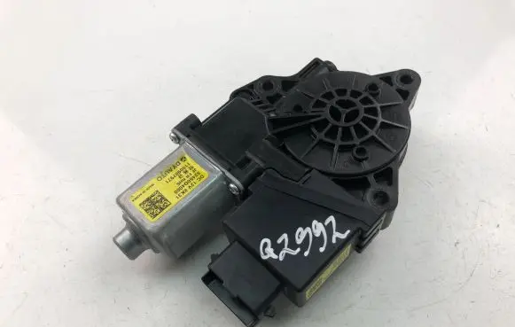 KIA Optima Front door window regulator motor 82460D4000