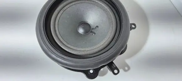 Audi A3 S3 8P Front door speaker 8E0035411B