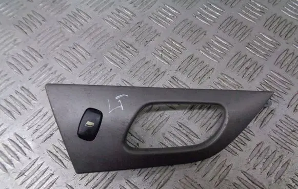 Peugeot 407 Quarter vent window switch 9646929977