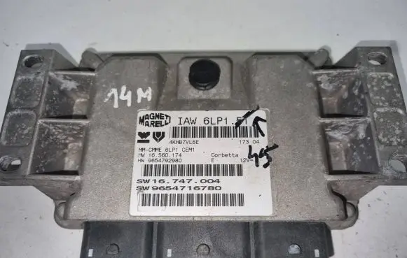 Peugeot 407 Engine control unit/module 9654792980 16747004