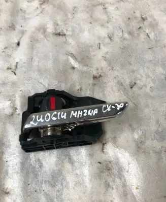 Mazda CX-30 Front door interior handle V8393lh