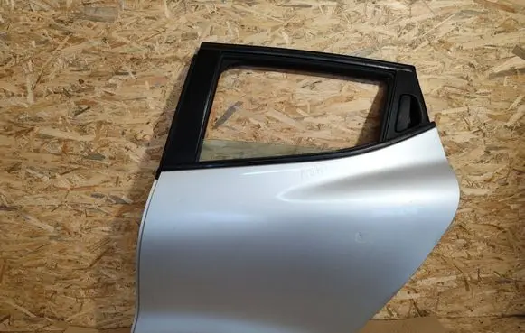 Renault Clio IV Rear door 