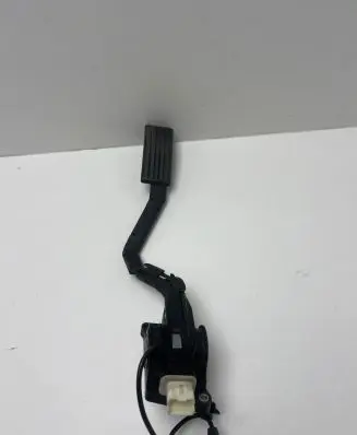 Peugeot 407 Accelerator throttle pedal F00C3E2429
