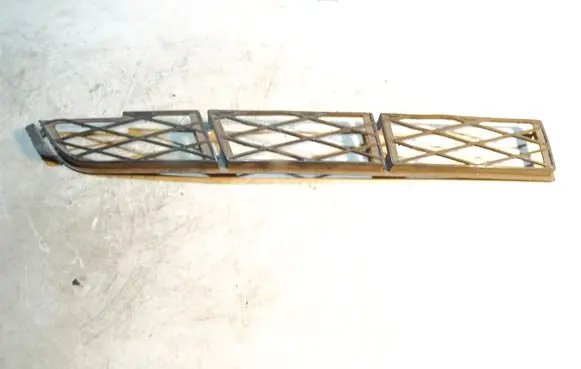 Toyota Previa (XR30, XR40) II Front bumper lower grill 5312728010