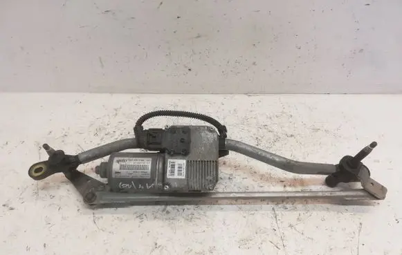 Audi A4 S4 B8 8K Front wiper linkage and motor 8K1955023C 8K1955119A