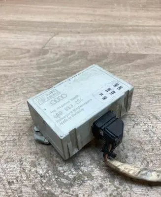 Audi A8 S8 D2 4D Immobilizer control unit/module 4A0953234 WithPlug