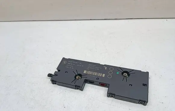 BMW 3 E90 E91 Aerial antenna amplifier 9193841 65209193841