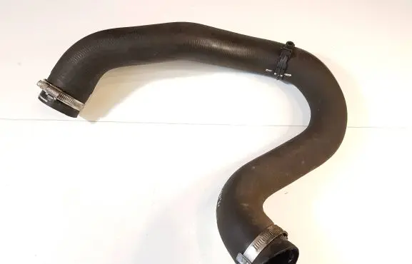 Peugeot 3008 II Intercooler hose/pipe 9820100780