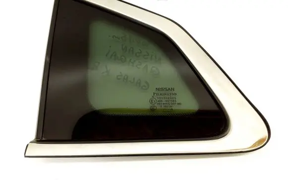 Nissan Qashqai Rear side window 833134EA0A