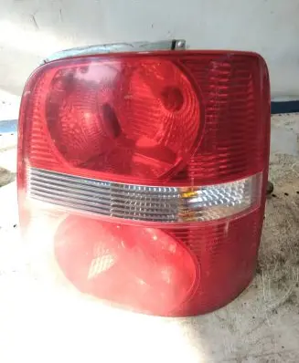 Volkswagen Touran I Rear/tail lights