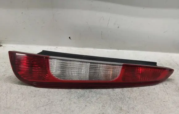 Ford C-MAX I Rear/tail lights