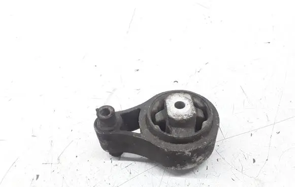 Opel Movano A Engine mount bracket