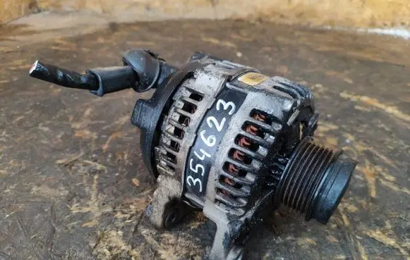 Suzuki Kizashi Generator/alternator 3140059L00