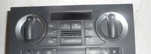 Audi A3 S3 8P Climate control unit 8P0820043E
