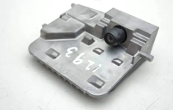 Windshield/windscreen camera