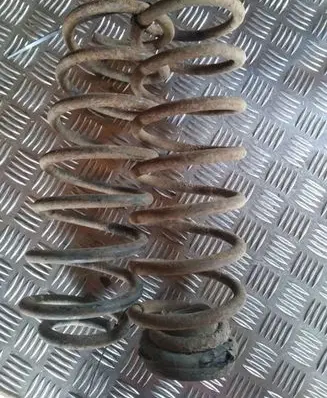 Jeep Cherokee Rear coil spring