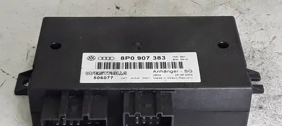 Volkswagen PASSAT B6 Tow bar trailer control unit/module 8P0907383 506077 29062005