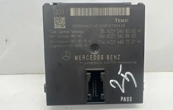 Mercedes-Benz S W221 Gateway control module A2215408362 A2215408462 A2214481327