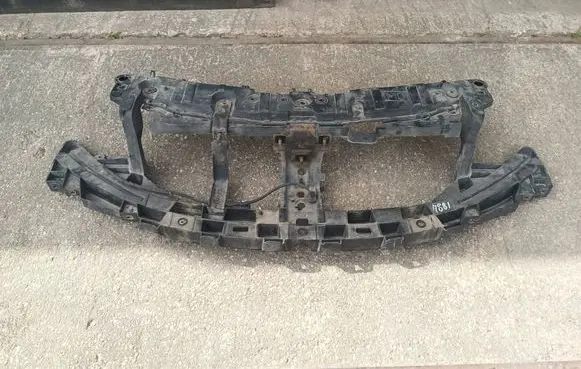 Renault Latitude (L70) Radiator support slam panel 625108157R