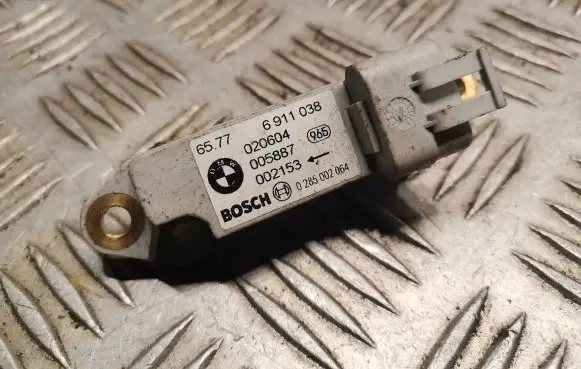 BMW X5 E53 Airbag deployment crash/impact sensor 6911038
