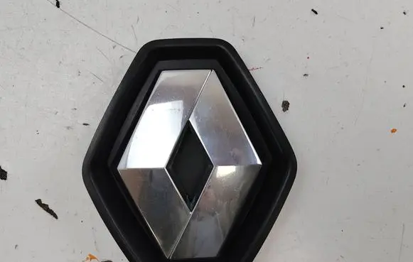Renault Master III Manufacturer badge logo/emblem 628950003R