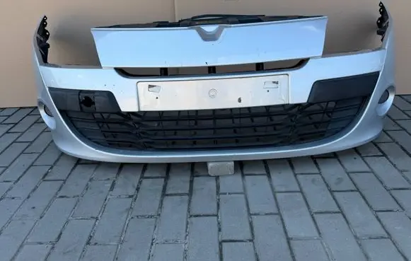 Renault Megane III Front bumper 
