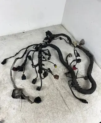 Volkswagen PASSAT B8 Engine installation wiring loom 04L972627EB
