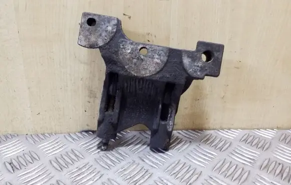 Volkswagen Transporter - Caravelle T5 Engine mounting bracket 070199343A