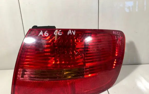 Audi A6 S6 C6 4F Rear/tail lights 4F9945096