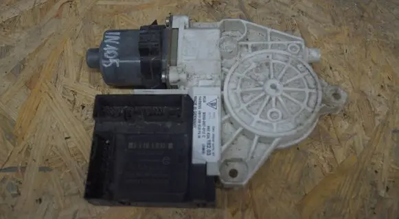 Porsche 911 997 Front door electric window regulator 99762418203