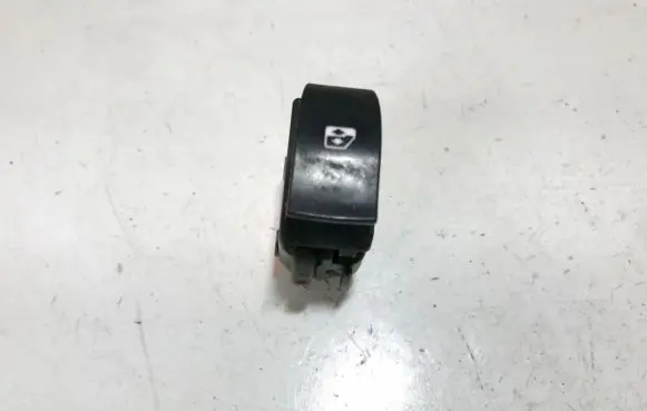 Renault Megane II Electric window control switch 28082