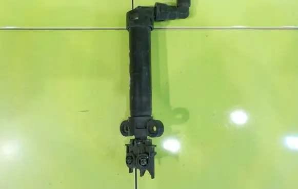 Opel Antara Headlight washer pump PRZOD