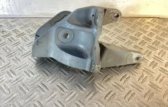 Tesla Model S Engine mounting bracket 107775100A