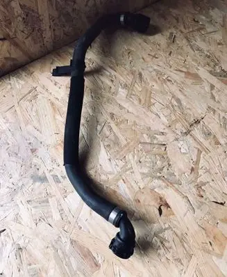BMW X3 E83 Engine coolant pipe/hose