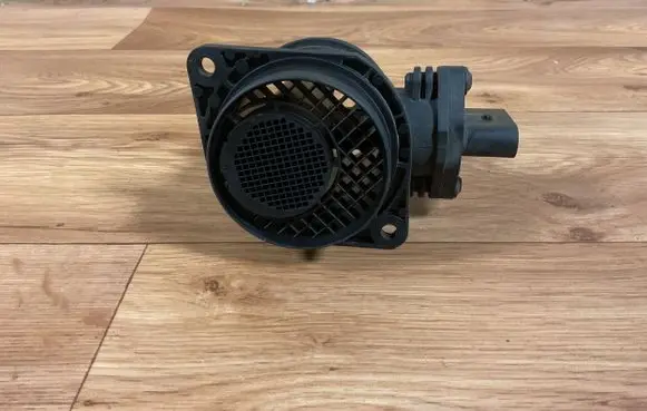 Volkswagen PASSAT B6 Mass air flow meter 0281002531 038906461B
