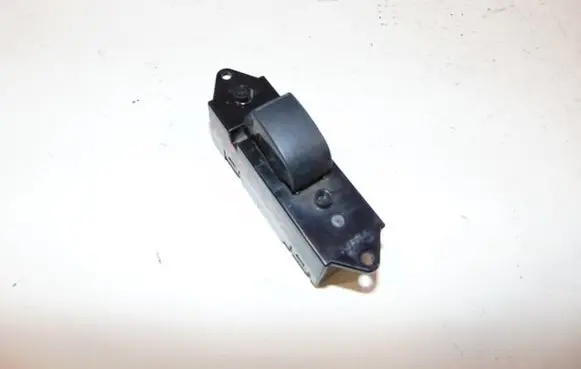 Mitsubishi Lancer Electric window control switch 8608A100 C8DD513M