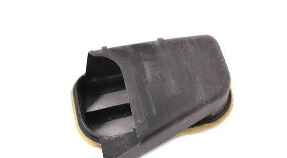 Mercedes-Benz SLK R172 Quarter panel pressure vent A1728300142