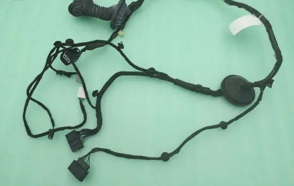 Ford Mondeo MK V Rear door wiring loom DG9T14632