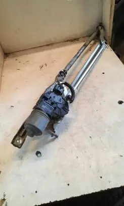 Ford Focus C-MAX Front wiper linkage and motor 4M5117504AB 3397020776