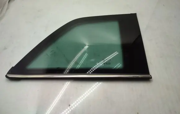 Opel Zafira B Rear side window 13123940