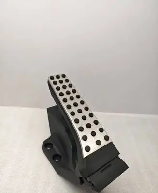 Mercedes-Benz GLC X253 C253 Accelerator throttle pedal A2533000004 0443 250416