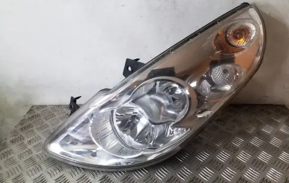 Opel Movano B Headlight/headlamp