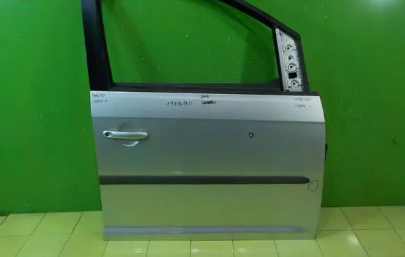 Volkswagen Caddy Front door PRZOD PRAWE