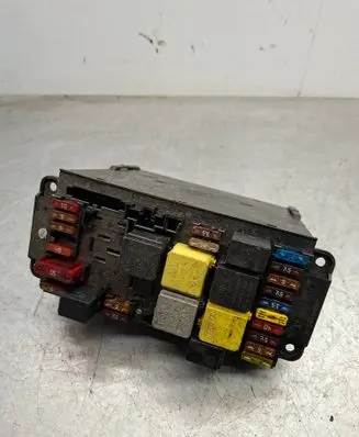 Mercedes-Benz C W203 Fuse box set 0025459301
