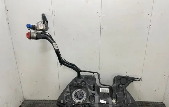 Mercedes-Benz C W205 Fuel tank A2384700001