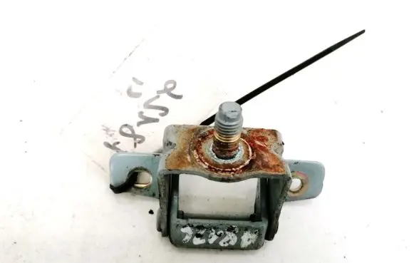Hyundai Getz Tailgate/trunk/boot hinge